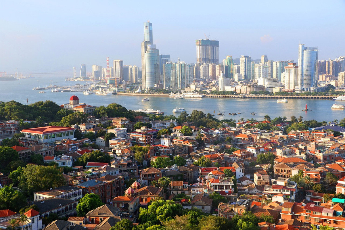 Hòn đảo này có một vị trí đặc biệt trong lịch sử Trung Quốc, khi từng là khu định cư quốc tế riêng biệt duy nhất của đất nước tỉ dân. Ảnh: Pixabay.