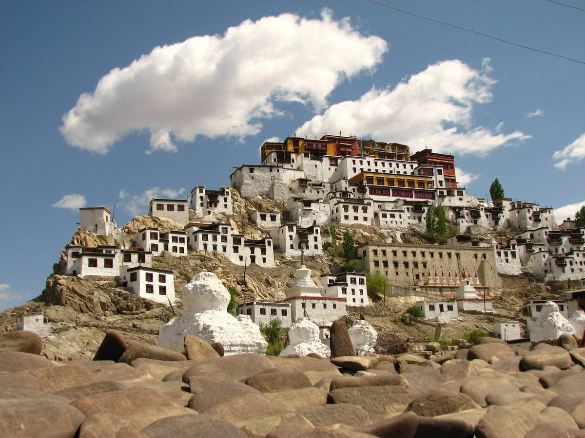 Các tầng thấp nhất của tu viện là nơi các lực lượng bảo vệ tu viện chốt giữ. Các tầng trên là nơi ở của các lạt ma, giảng đường và nơi thờ tự... Ảnh: Ashwinbahulkar.