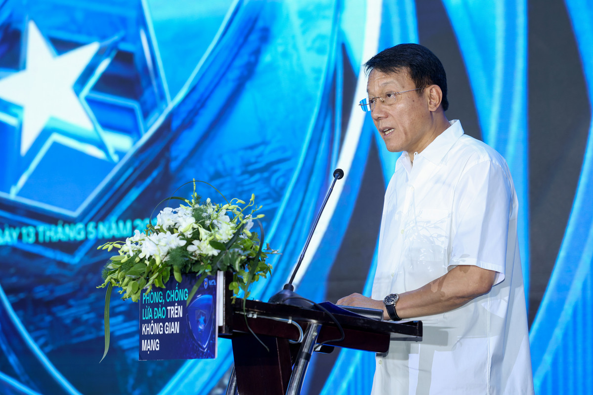 Lừa đảo qua mạng gây thiệt hại hơn 390 ngàn tỉ đồng Lua dao qua mang gay thiet hai hon 390 ngan ti dong