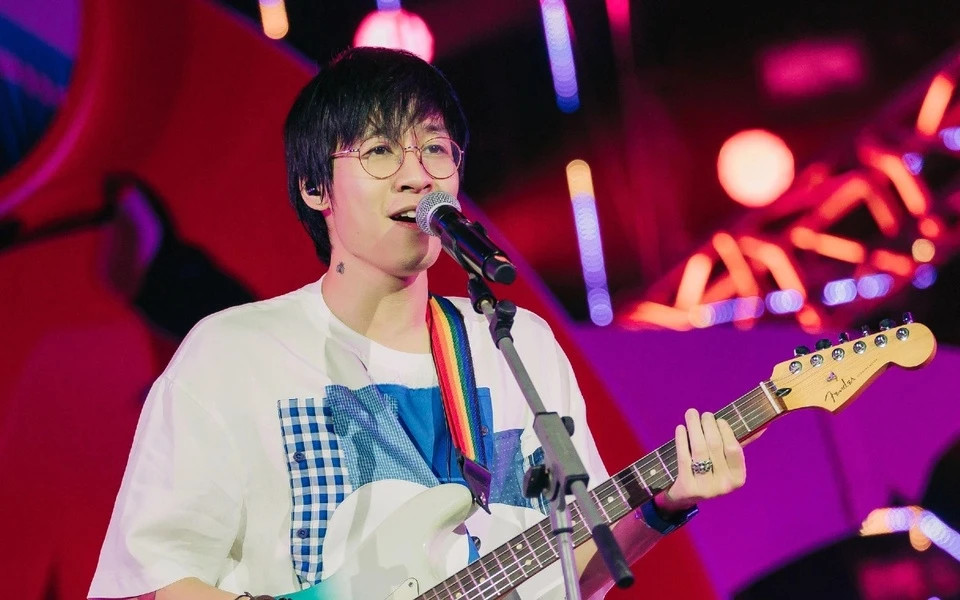 Vo cu len tieng ve lum xum cua Thang (Ngot)