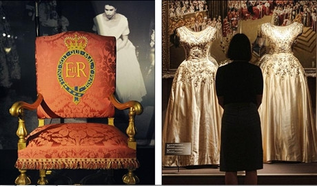 Chiếc ghế của nữ hoàng Elizabeth II và hai chiếc váy dành cho người hầu bên cạnh nữ hoàng.