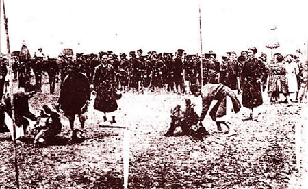 ... và tử tội bị xử trảm.