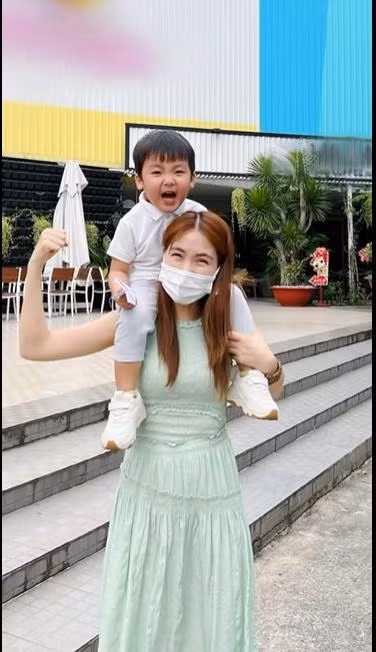 Phan ung Hoa Minzy khi duoc khuyen nhanh co ban trai