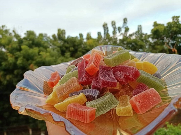 Chúng được coi là sâm biển và sử dụng nhiều trong chế biến thực phẩm, y dược, mỹ phẩm và công nghệ sinh học.