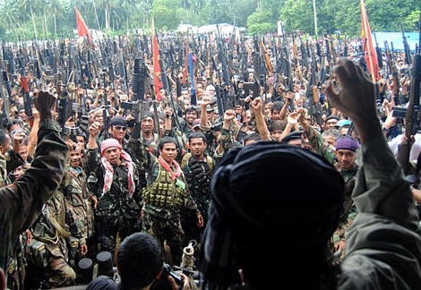 “Mặt trận giải phóng dân tộc Moro” từ lâu là lực lượng chính trong phe đối lập ở Nam Philippines. “Mặt trận giải phóng dân tộc Moro” từ lâu là lực lượng chính trong phe đối lập ở Nam Philippines.