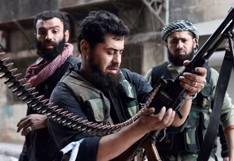 Triển vọng hòa bình ở Syria xem ra vẫn còn rất xa vời, khi các bên vẫn còn dùng súng đạn để "nói chuyện" với nhau.