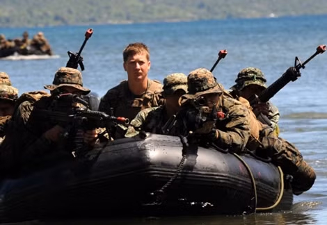 Lính thủy đánh bộ Mỹ-Philippines tập trận chung.