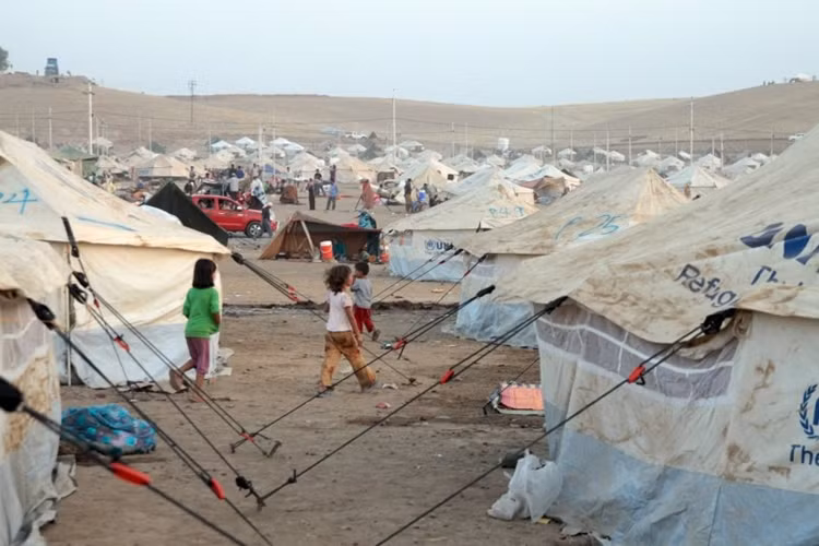 Cho tới nay, đã có 170.000 người tị nạn Syria chạy sang Iraq, trong đó phần lớn là phụ nữ và trẻ em người Kurd.