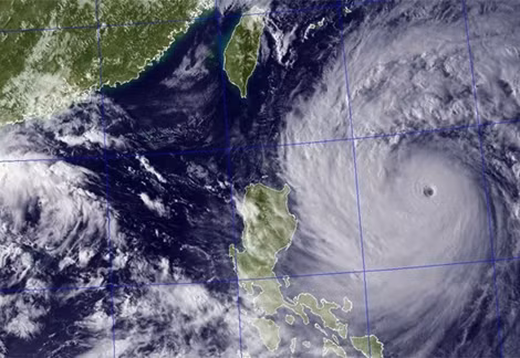 Ảnh vệ tinh của siêu bão Usagi.