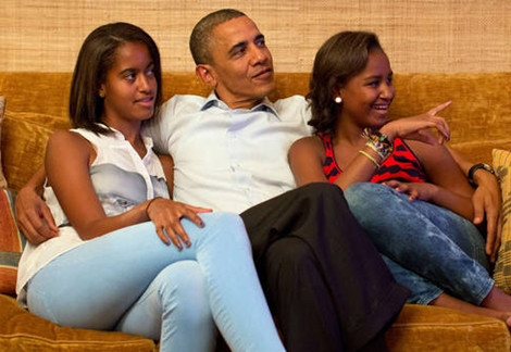 Tổng thống Obama và hai cô con gái.