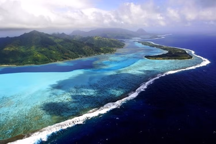 Một đảo san hô tuyệt vời nữa ở Polynesia thuộc Pháp.