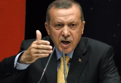 Thủ tướng Erdogan kêu gọi can thiệp quân sự vào Syria như NATO từng làm ở Kosovo năm 1999.