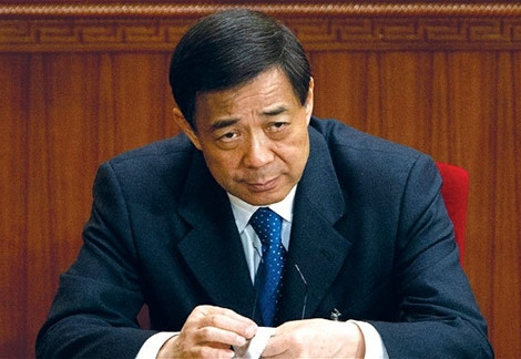 Bạc Hy Lai, con hổ sau song sắt.