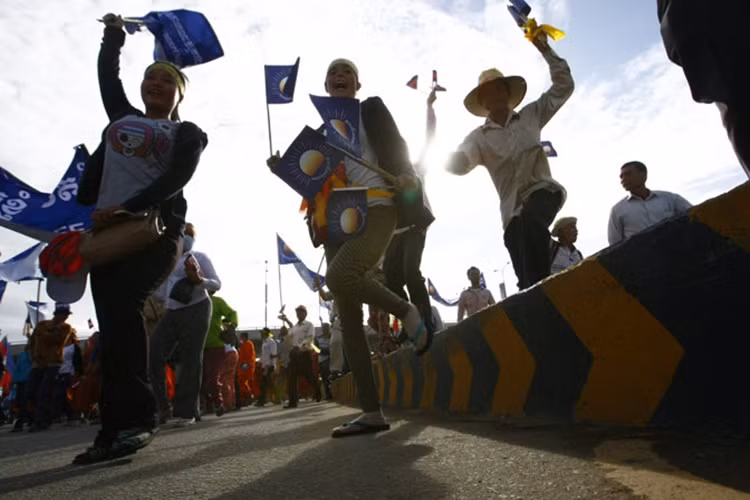 ...về số lượng người tham gia...