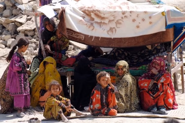 Dân chúng tỉnh Balochistan phải sống trong cảnh "màn trời, chiếu đất".