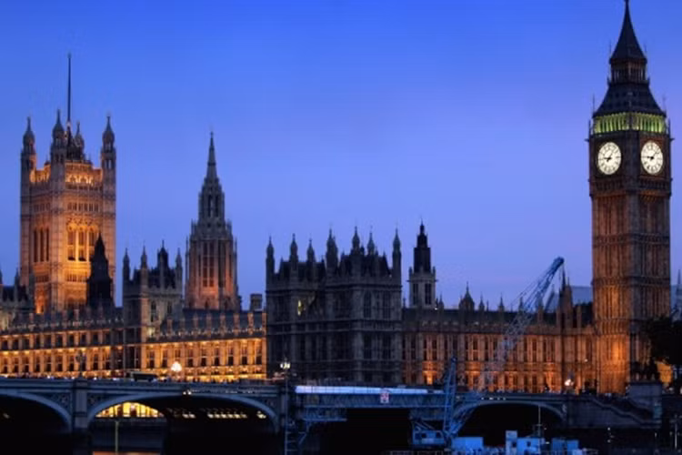 Cư dân London không thật thà bằng cư dân Berlin, khi họ chỉ trả có 5/12 số ví nhặt được.