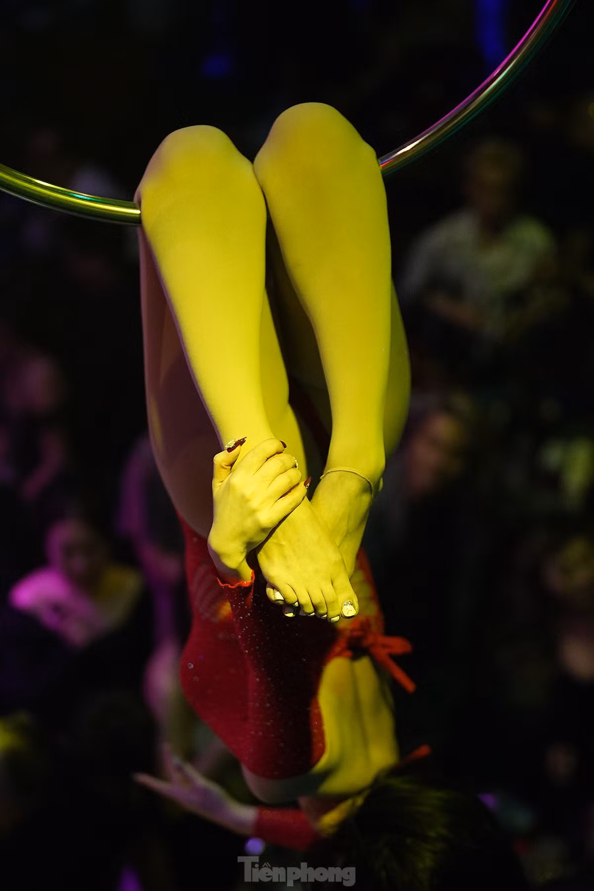 Trai long cua nu vu cong Viet khoe than-Hinh-4