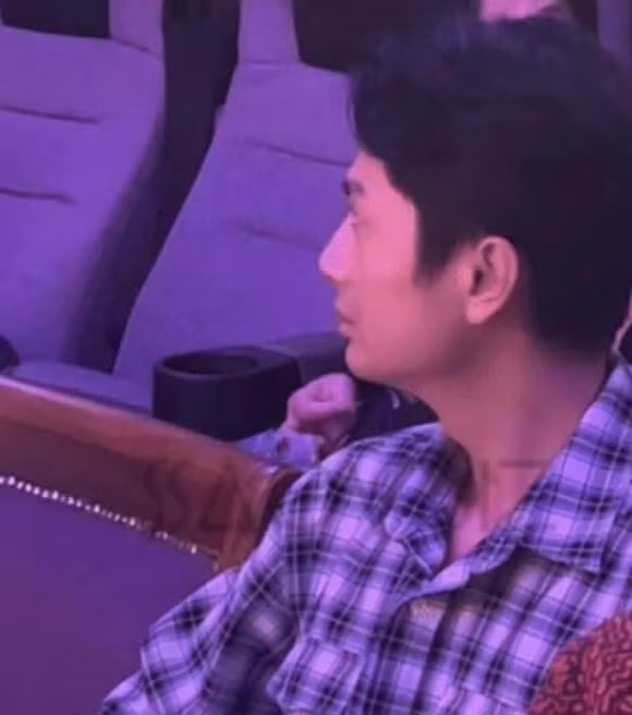 Hau chia tay, sao Viet ung xu the nao khi cham mat tinh cu?-Hinh-9