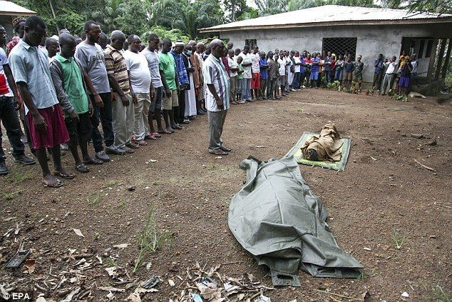 Theo thống kê, dịch bệnh Ebola đã làm hơn 28.000 người mắc bệnh, với 11.000 trường hợp tử vong, chủ yếu tại các quốc gia châu Phi.