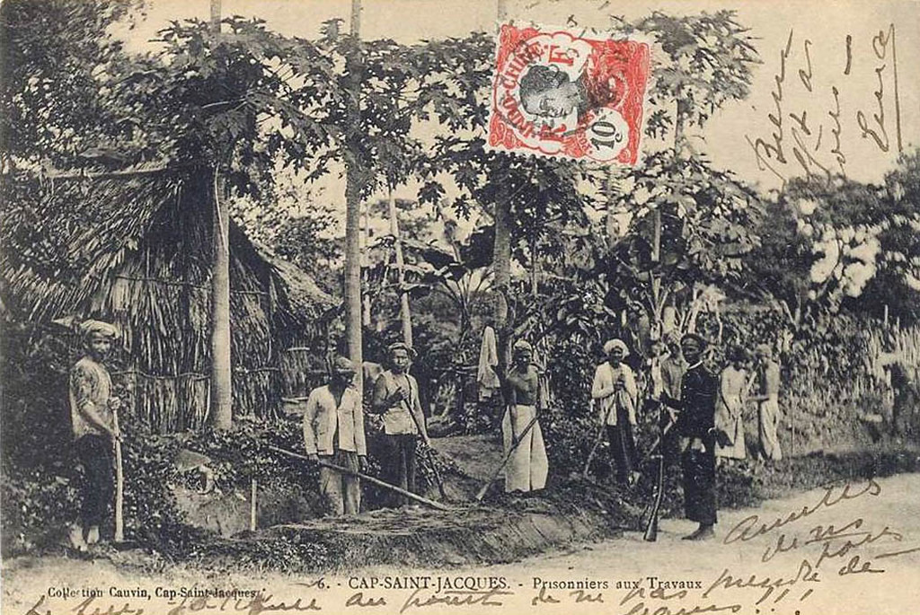 Các tù nhân lao động ở Vũng Tàu xưa.