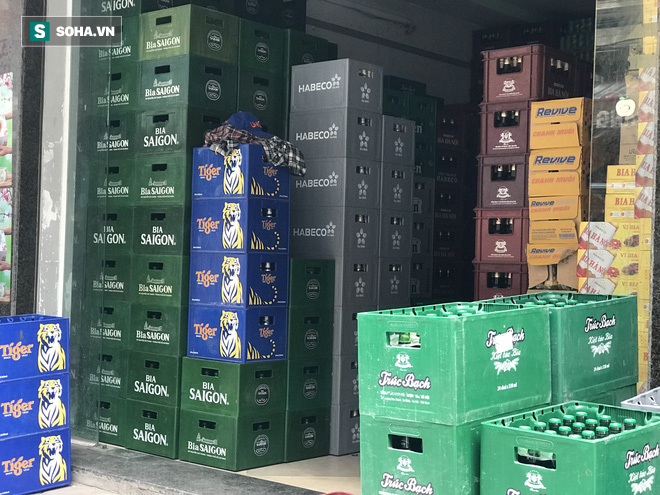 Vay tien nhap bia, chu dai ly khon don khi hang ton chat day nha