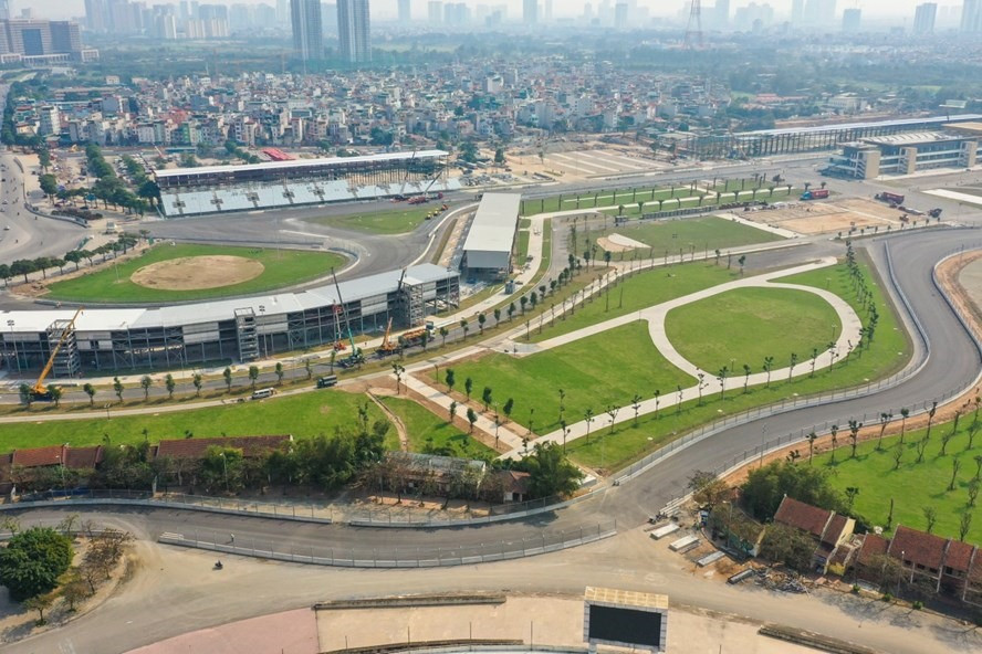 Chang dua F1 tai Viet Nam tam hoan, khan gia da mua ve xu ly the nao?