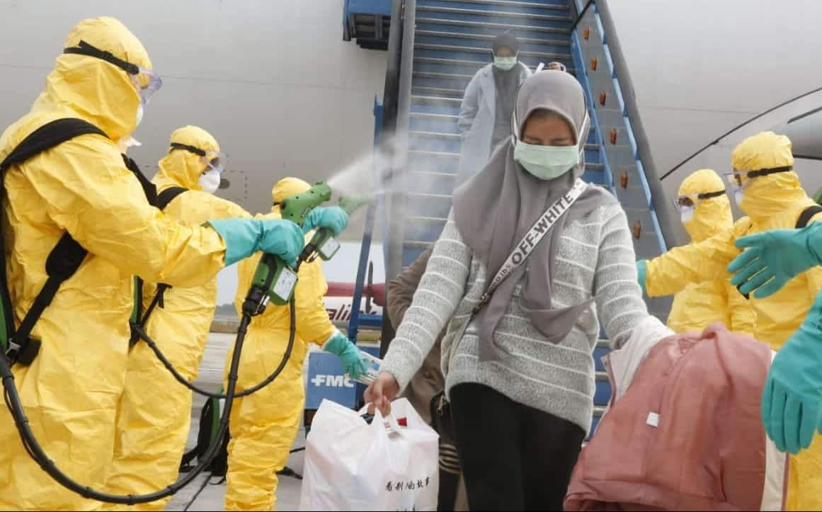 Đồng thời, các nhà khoa học đã một lần nữa xác nhận, các biện pháp giữ gìn vệ sinh và bảo vệ môi trường là chía khóa tiên quyết trong việc ngăn ngừa sự bùng phát và lây lan của dịch bệnh. Đây chính là điều đang được chú trọng đặc biệt trong cuộc chiến chống đại dịch Covid-19 hiện tại.