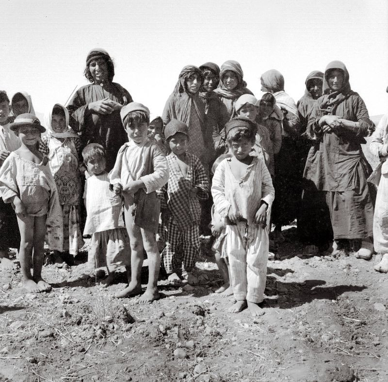 Một nhóm người du mục ở vùng sa mạc.