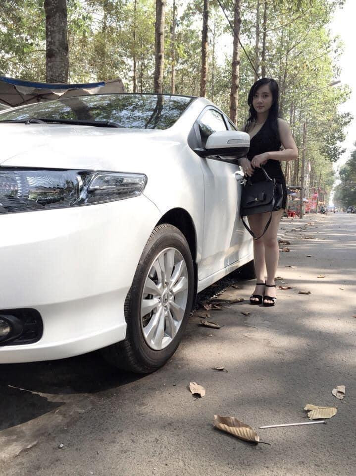 Vo Le Duong Bao Lam ban nuoc mia 5K, dam mua xe tra gop-Hinh-3