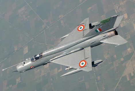 Tiêm kích đánh chặn MiG-21 Bison.