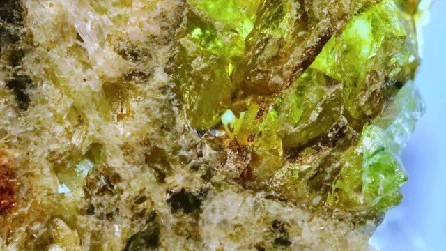 Bau vat dinh pha le roi tu “hanh tinh tien than” cua Trai Dat