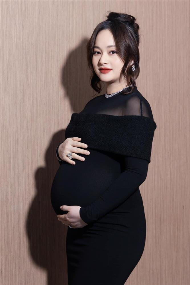 Lan Phuong mang thai o tuoi 41, chong Tay ke can khong roi-Hinh-3