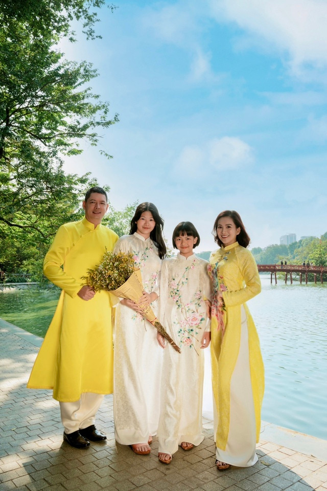 Nam than Viet dinh dam cuoi vo dai gia, roi showbiz lam kinh doanh-Hinh-4