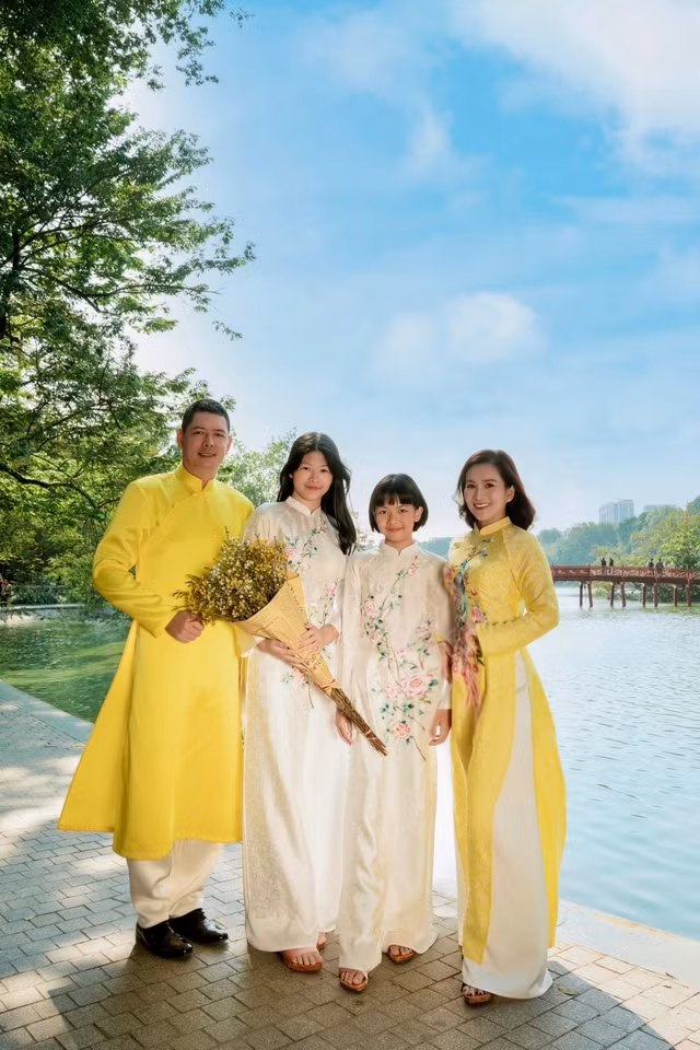 Nam than Viet dinh dam cuoi vo dai gia, roi showbiz lam kinh doanh-Hinh-4