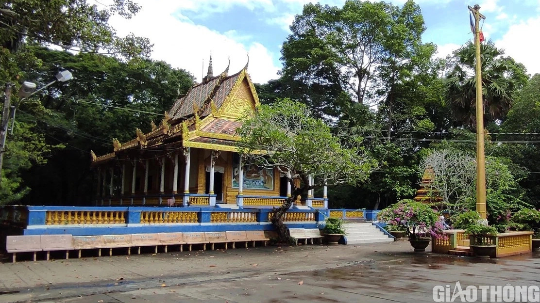 Nhung ngoi chua doc dao hut khach du lich den Soc Trang dip Tet-Hinh-5