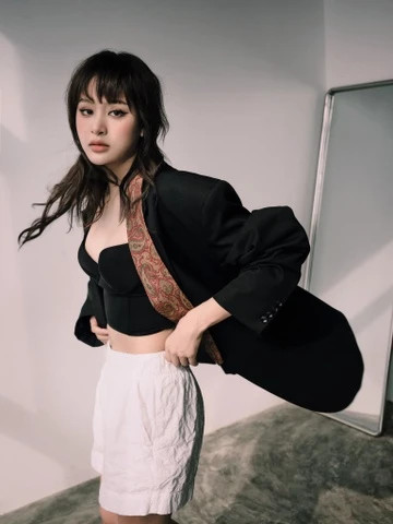 Hien Ho: 'Ai benh toi deu bi phan ung'