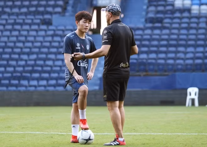 Xuan Truong ke lai chuyen buon o Arsenal-Hinh-2