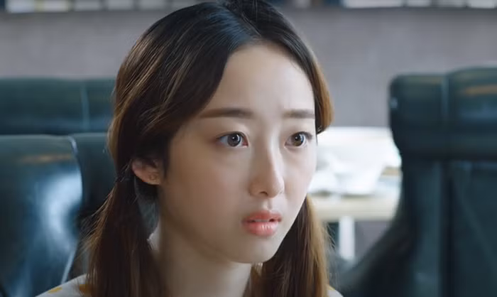 Di gap ban trai quen qua mang, ta hoa phat hien chinh la sep tong