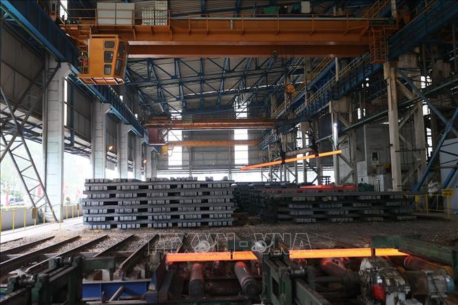 Phân xưởng luyện thép của Nhà máy gang thép Cao Bằng. Ảnh: Dương Giang/TTXVN