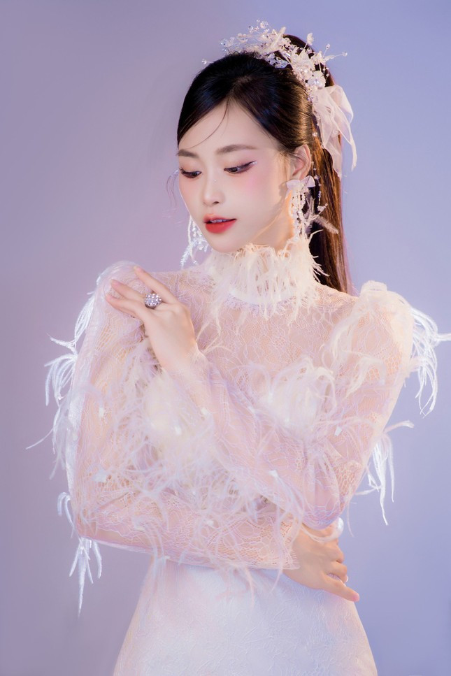 Nu sinh Dai hoc Vinh: Uoc mo tro thanh nguoi truyen cam hung