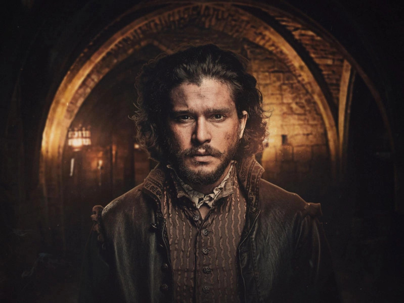 Sau đó, ông gặp Thomas Wintour và cùng Wintour quay lại nước Anh. Wintour đã giới thiệu Fawkes với Robert Catesby, người đã lên kế hoạch ám sát Vua James I - một tín đồ Tin Lành - để khôi phục lại nhà nước Công giáo.