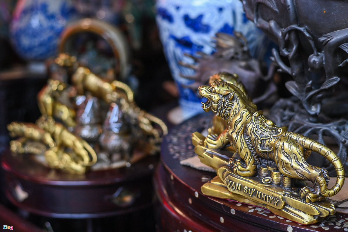 Linh vật hổ chủ yếu được tạo hình với ý nghĩa mang lại sự sung túc, no đủ, uy quyền, dũng mãnh hoặc hạnh phúc, sum vầy.