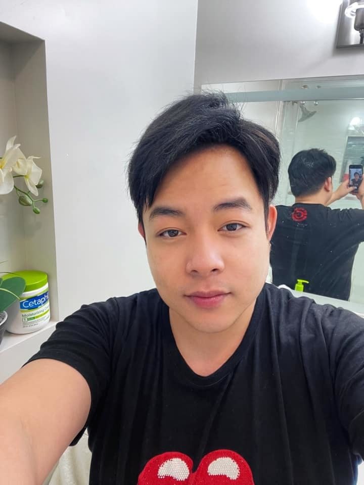 Quang Lê chăm sóc da "níu kéo thanh xuân".