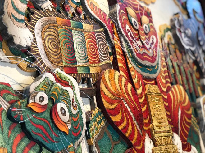 Bằng nghệ thuật ước lệ, tượng trưng, qua ngũ hổ, các nghệ nhân muốn phản ánh những thông điệp huyền bí mang tín ngưỡng dân gian.