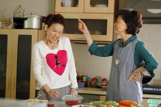 Ngay Tet tro nen am anh vi me chong miet thi con dau