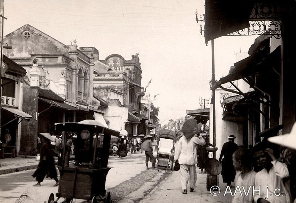 Phố Hàng Bạc năm 1931.