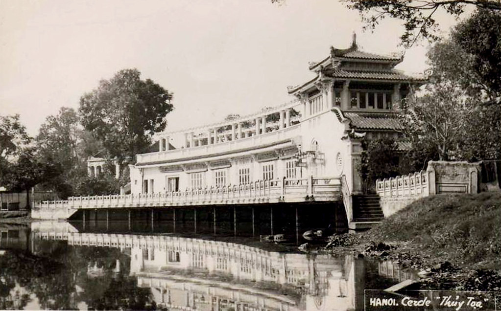 Hình ảnh đầy hoài niệm về một trong những công trình mang tính biểu tượng về hồ Gươm.