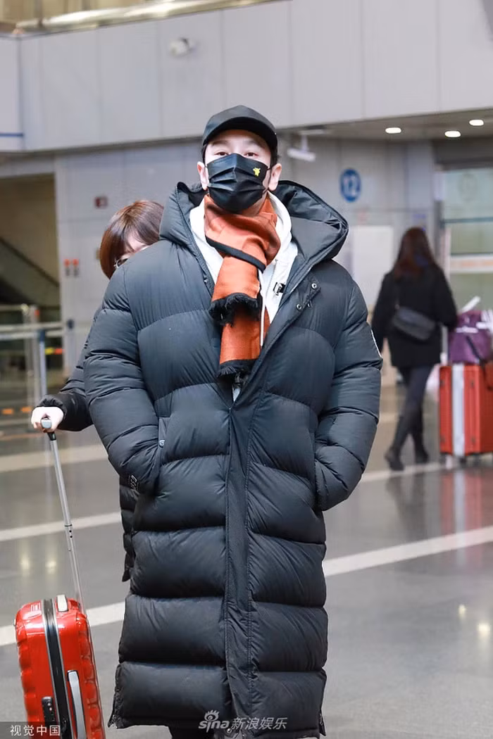 Huynh Hieu Minh xuat hien sau ly hon: Mat sung hup, tam trang gay tranh cai