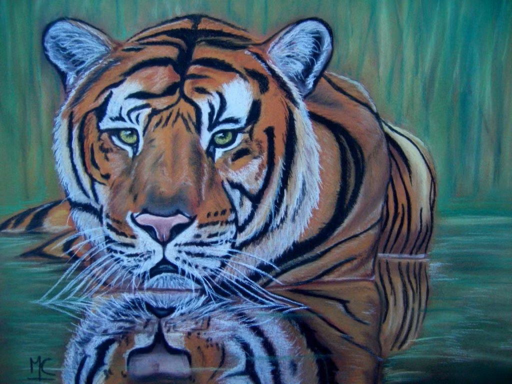 Người La Hủ ở Việt Nam cũng đặt tên cho sắc dân mình gắn với con hổ, theo đó "La" là con hổ, "Hủ" là con sóc. "La Hủ" nghĩa là mạnh như con hổ, khéo léo và nhanh như con sóc, phần nào giải thích nguồn gốc của tộc họ.