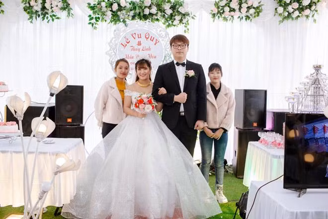 Co gai lay chong gan bang tuoi bo, duoc chieu nhu ba hoang-Hinh-2